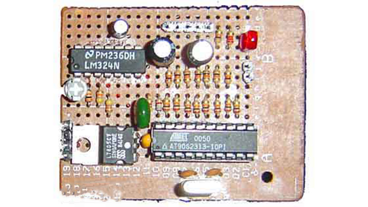 A 1 Khz Digital Sine Wave Signal Source using ATmega8515 microcontroller